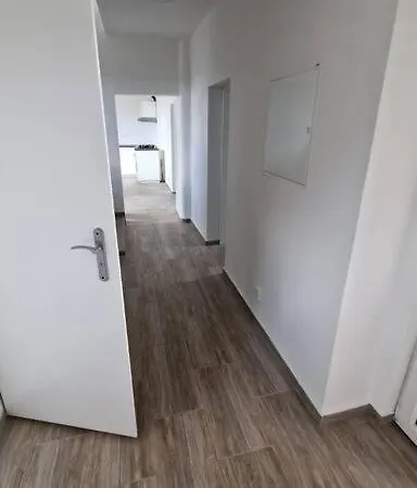 Mas Cely Dum S 5 Loznicemi Az Pro 14 Hostu Feriehus